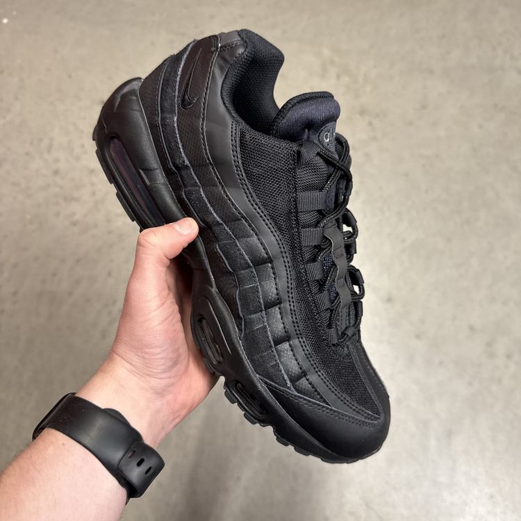 Nike NIKE AIRMAX 95 TRIPLE BLACK product image