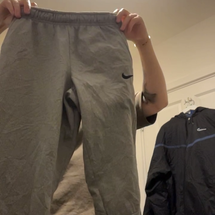 Nike small nike product image