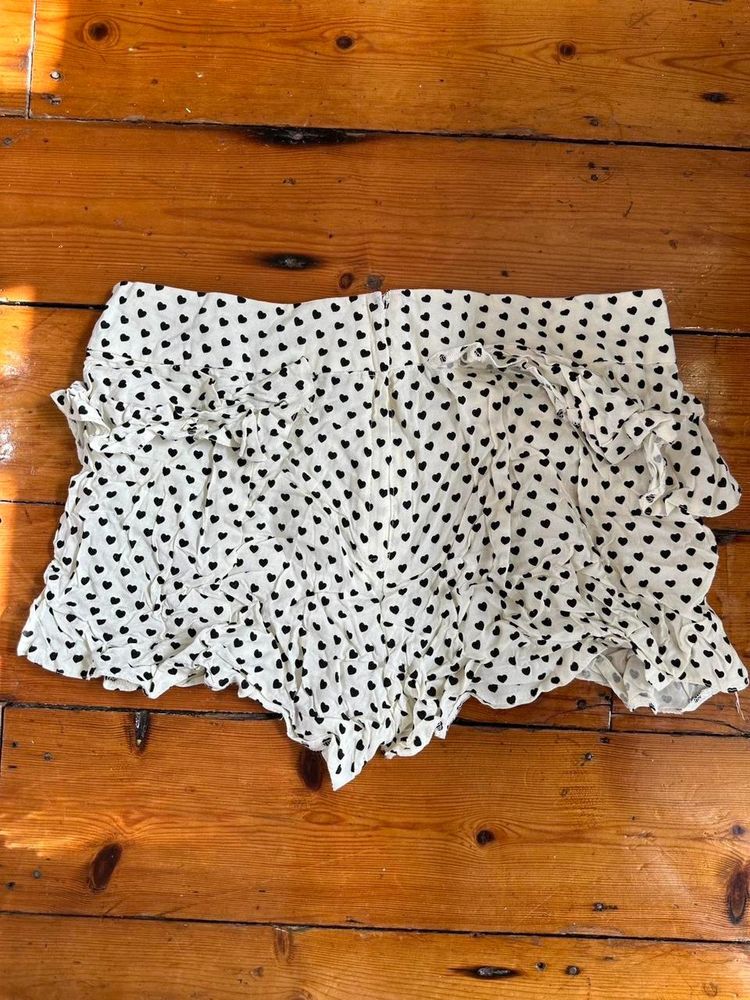 Lushous Heart Print Ruffle Shorts obraz 5