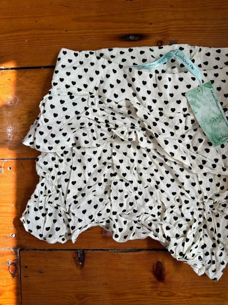 Lushous Heart Print Ruffle Shorts obraz 4