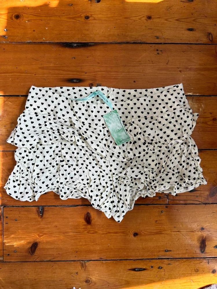 Lushous Heart Print Ruffle Shorts