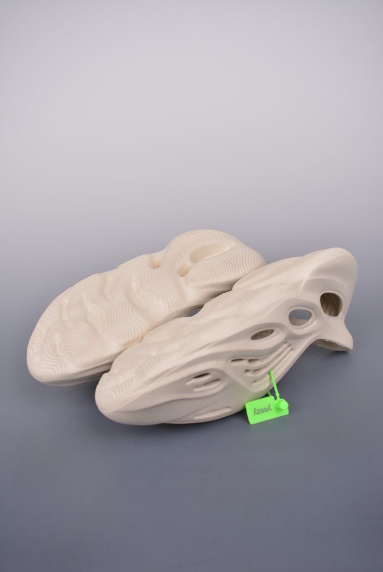 Beige Slip-On Shoes With Cut-Out Design image 4