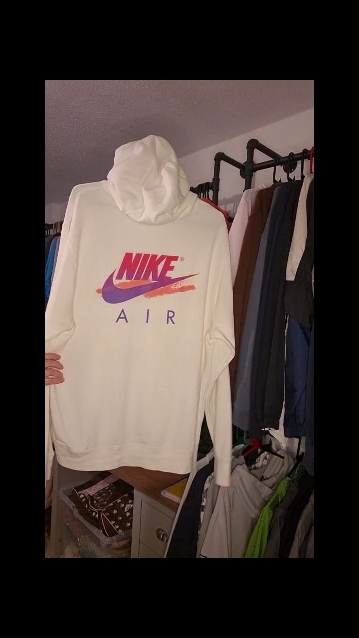 nike large  image 1
