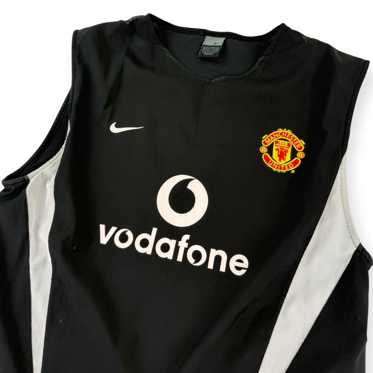Manchester United 2002 Vest (M) image 4