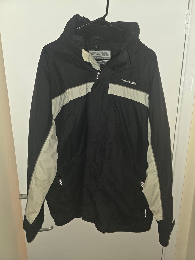 Trespass Black And Beige Jacket