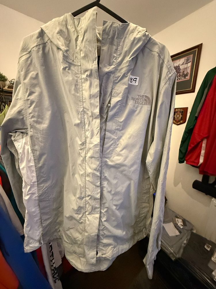 The North Face light jacket image 1