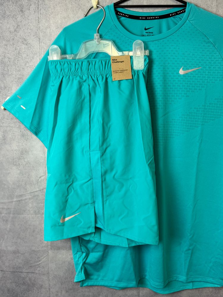 Nike Running Shirt and Shorts Set image 4