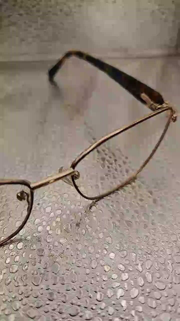 Vintage Gold & Tortoiseshell Glasses – Geometric Metal Frame Unisex image 1