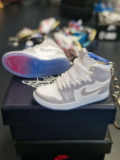 Air Dior High-Top Sneaker Keychain