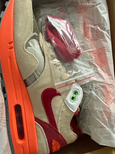 Nike Sneakers new boxed