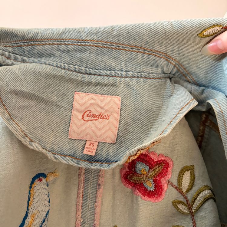 2000s Asymmetrical Collar Candie’s Embroidered Denim Jacket image 10