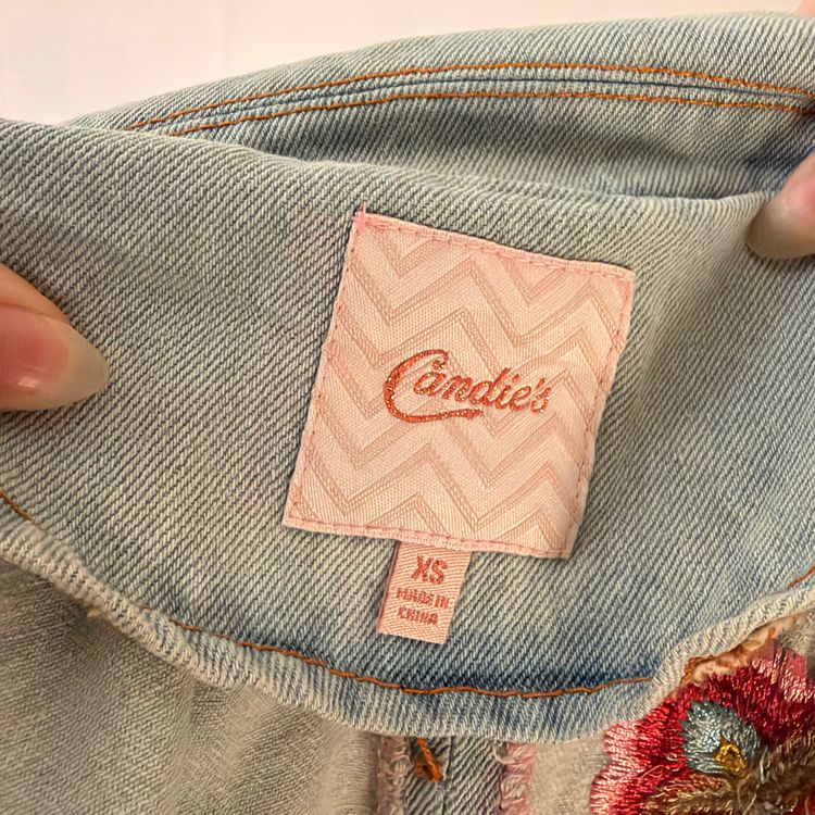 2000s Asymmetrical Collar Candie’s Embroidered Denim Jacket image 8