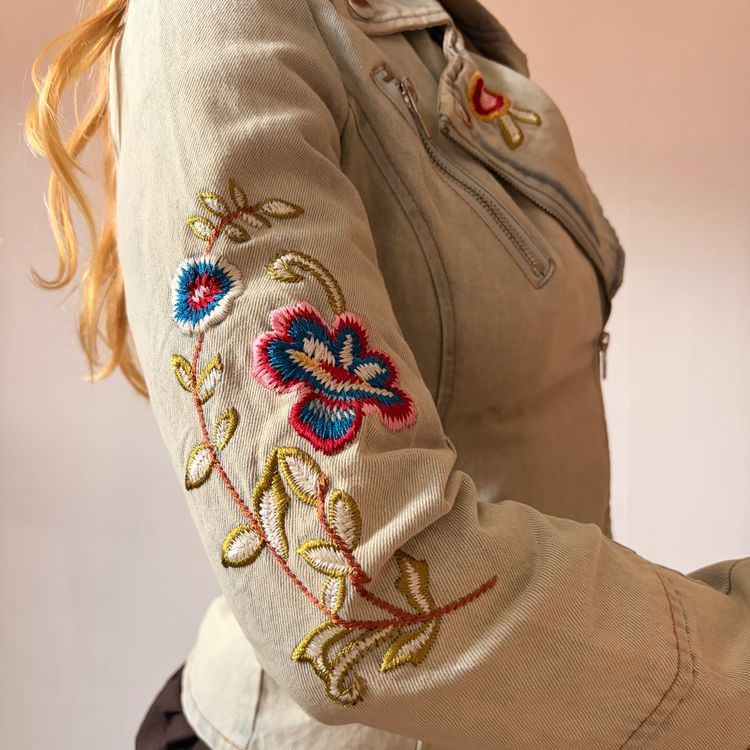 2000s Asymmetrical Collar Candie’s Embroidered Denim Jacket image 6