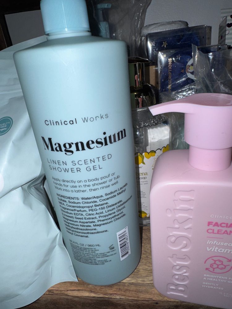Clinical Works Magnesium Linen Scented Shower Gel