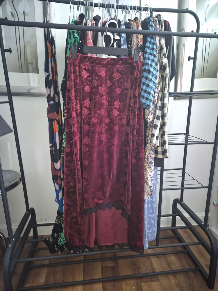 Other ROMWE Velvet Floral Skirt product image