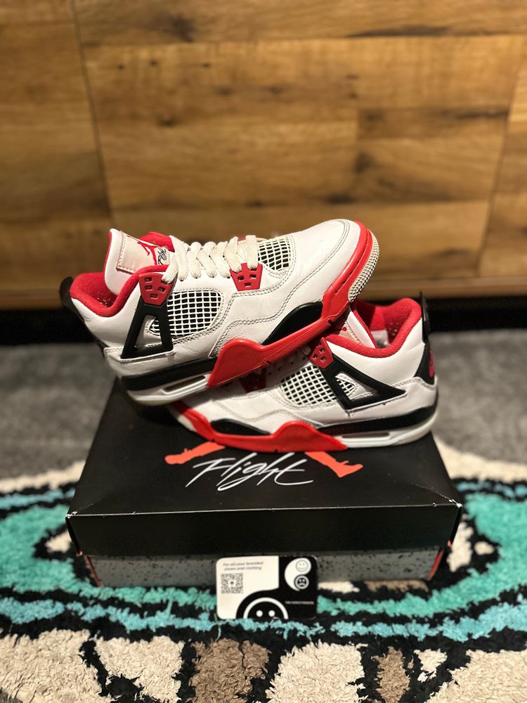 Nike Air Jordan 4 “Fire Red 2020 ” U.K. 4GS image 2