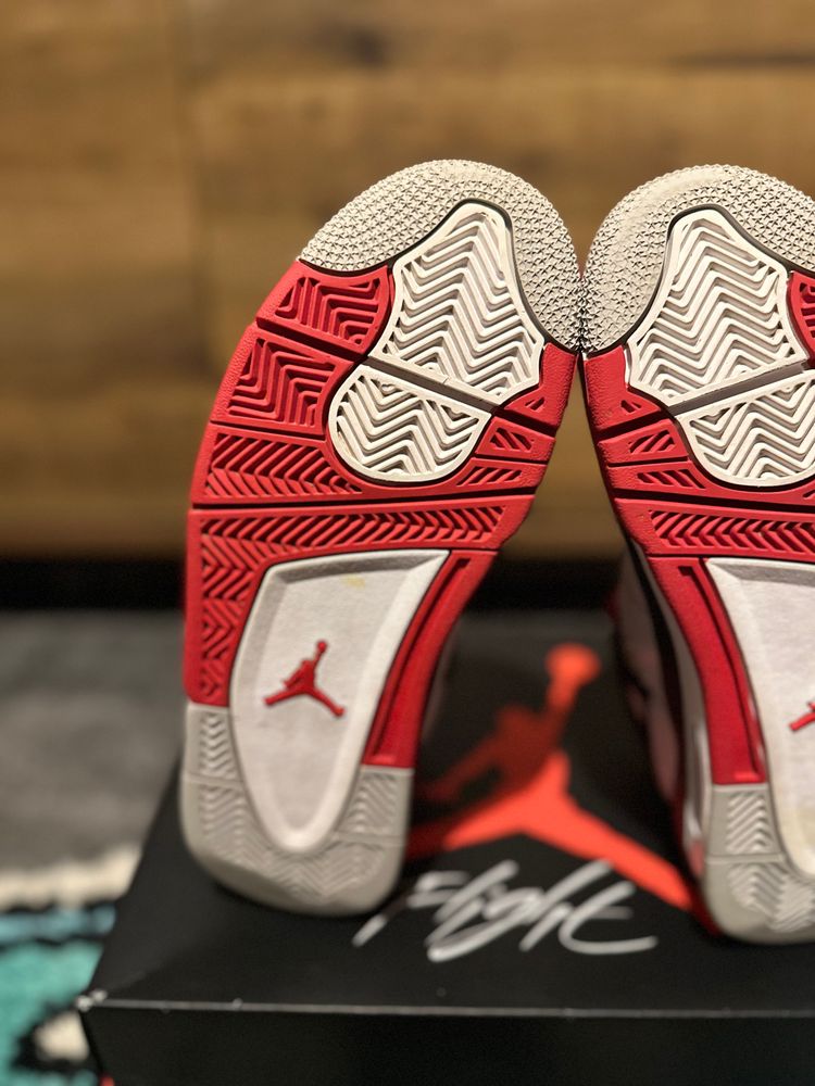 Nike Air Jordan 4 “Fire Red 2020 ” U.K. 4GS image 4