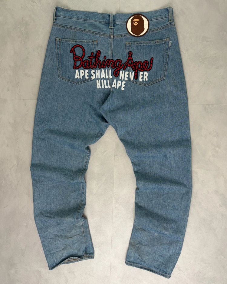 Bape Spell Out Back Embroidery Washed Jeans light blue – XXL imagen 3