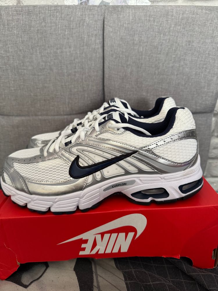 Nike Air Max Moto 2K Sneakers Size 9.5