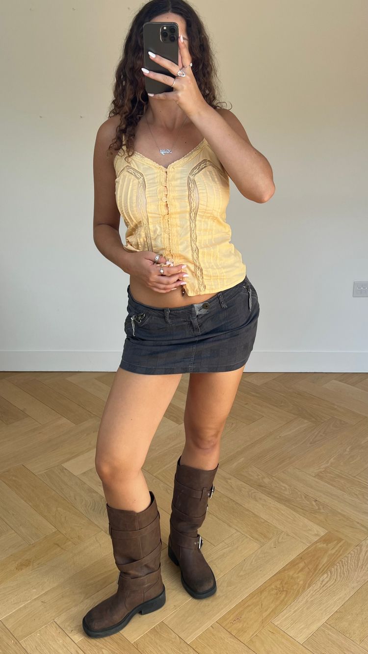 00s grey denim mini skirt- size S image 4