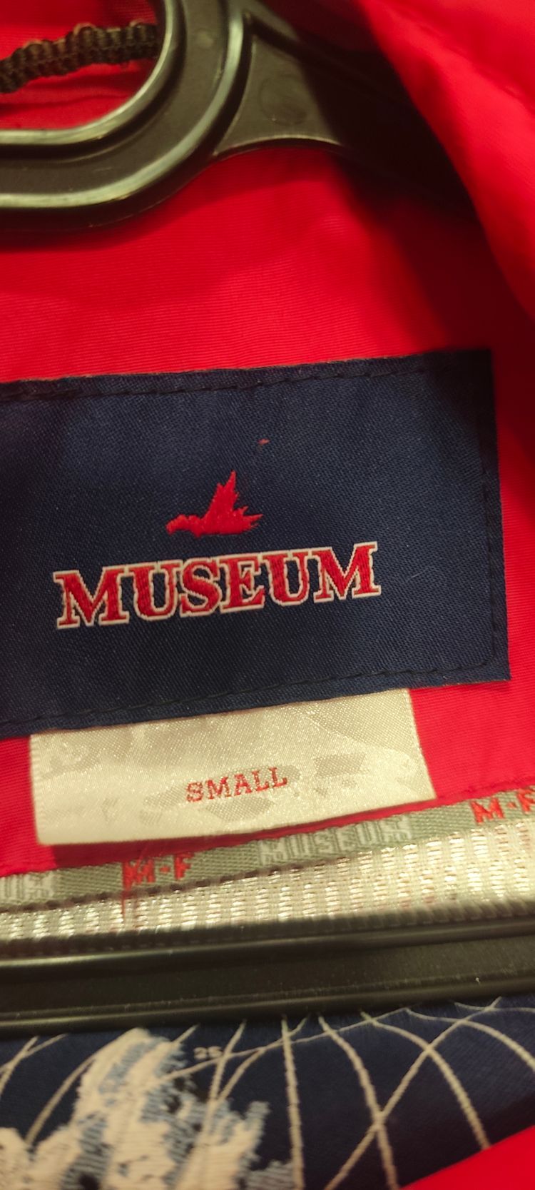 Immagine di Museum Red Jacket 5