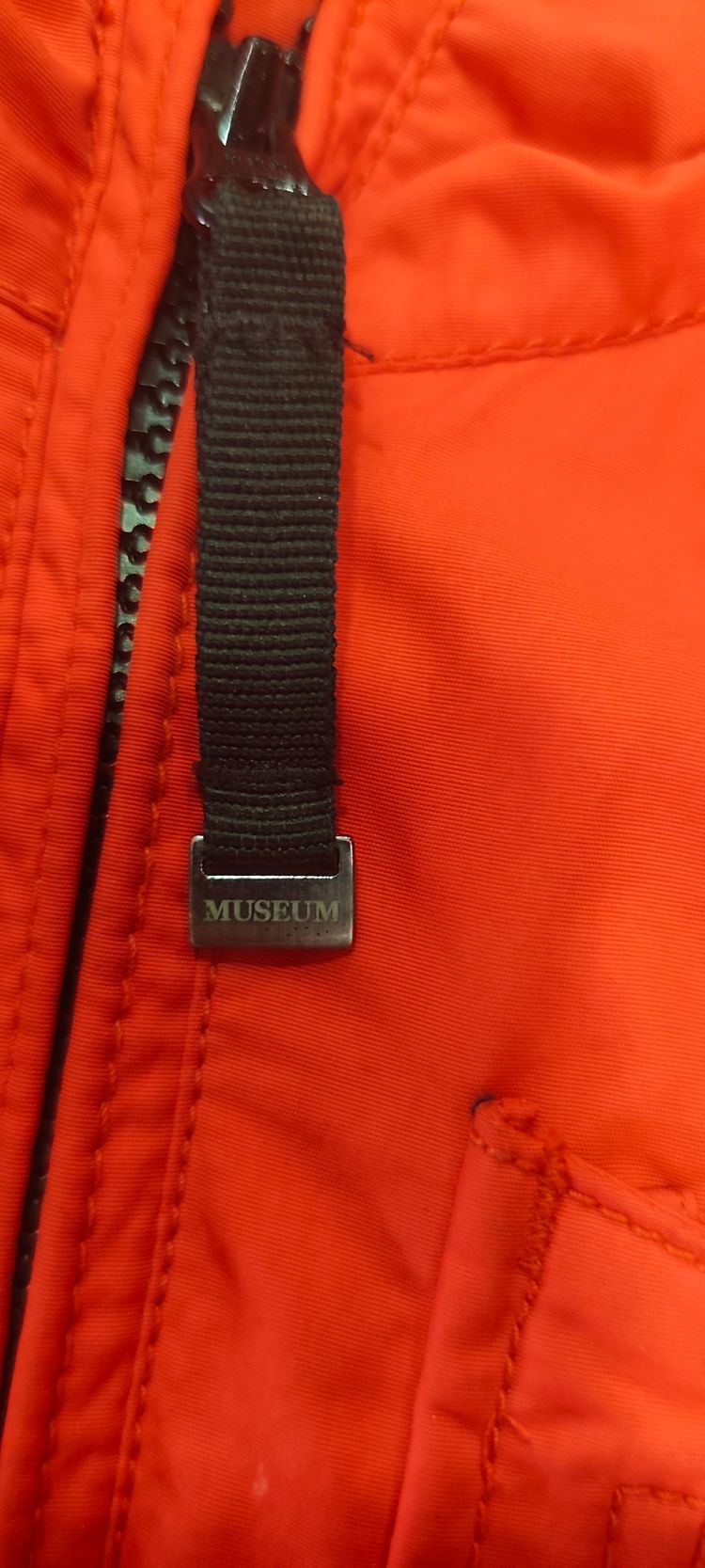 Immagine di Museum Red Jacket 3