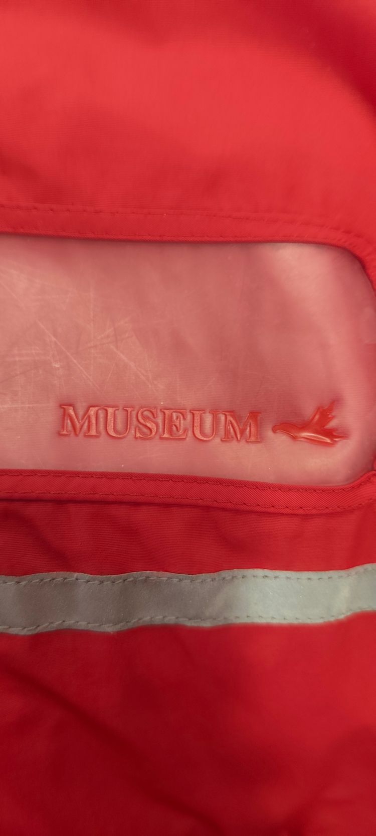 Immagine di Museum Red Jacket 4