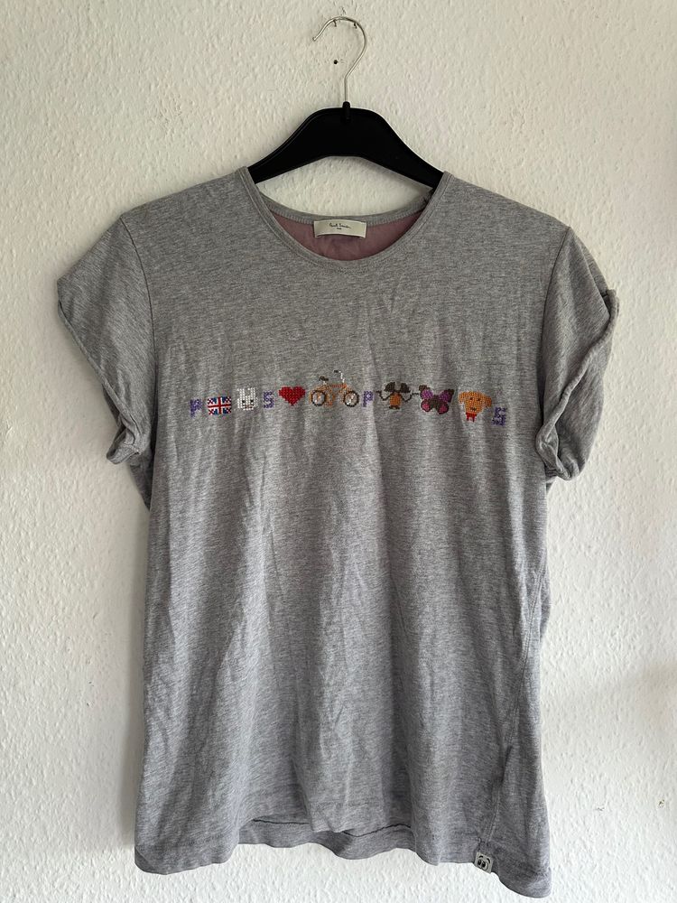 Grey T-Shirt With Embroidered Icons