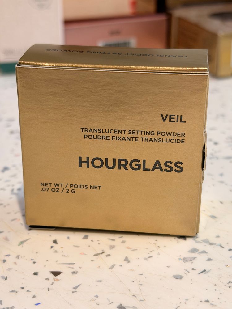 Hourglass Veil Translucent Setting Powder