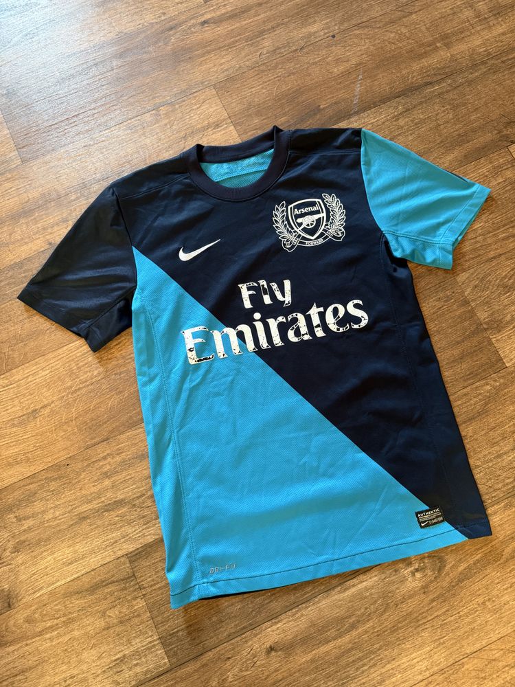 Nike Arsenal 2011/2012 Football Shirt