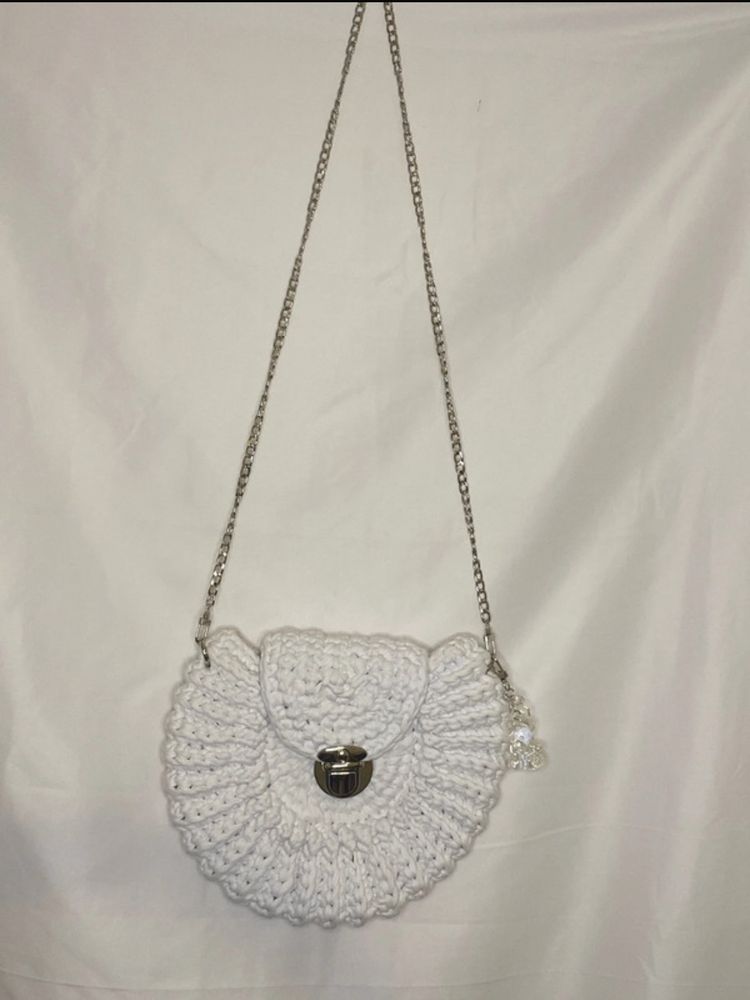 White Crocheted Shoulder Bag With Chain Strap image 1