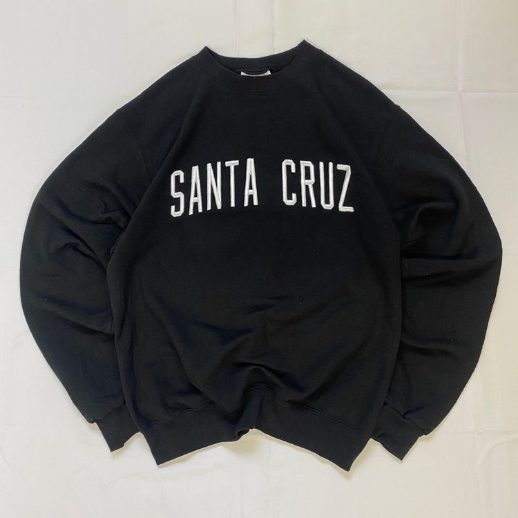 Champion Black Santa Cruz Graphic Jumper (S) 🛹 image 1
