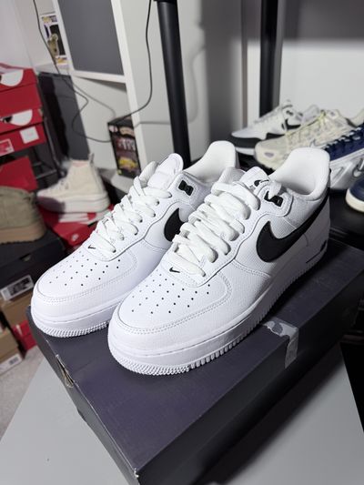 Nike Air Force 1 07 White Black Bright Crimson - UK Size 8 - Brand New Full Box