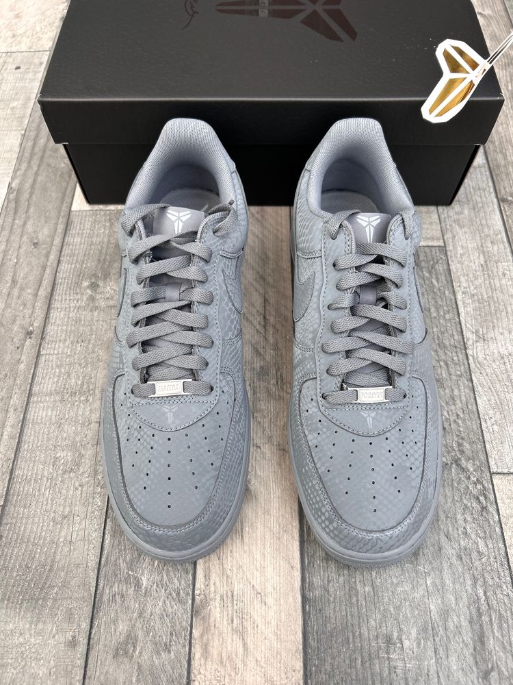 Nike Air Force 1 Low Trainers ‘KOBE Limited Edition Cool Grey’ - Size UK 9.5, 10, 11 imagen 4