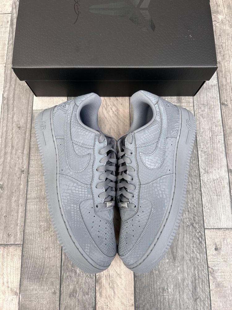 Nike Air Force 1 Low Trainers ‘KOBE Limited Edition Cool Grey’ - Size UK 9.5, 10, 11 imagen 6