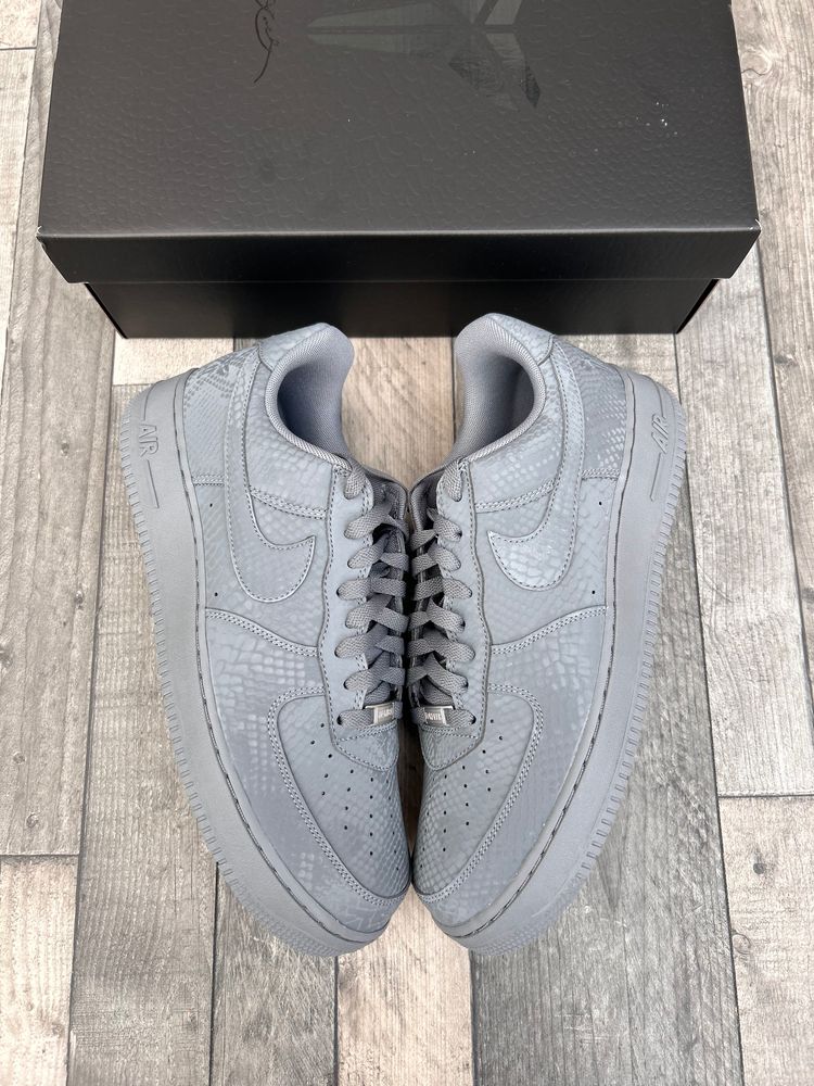 Nike Air Force 1 Low Trainers ‘KOBE Limited Edition Cool Grey’ - Size UK 9.5, 10, 11 imagen 7