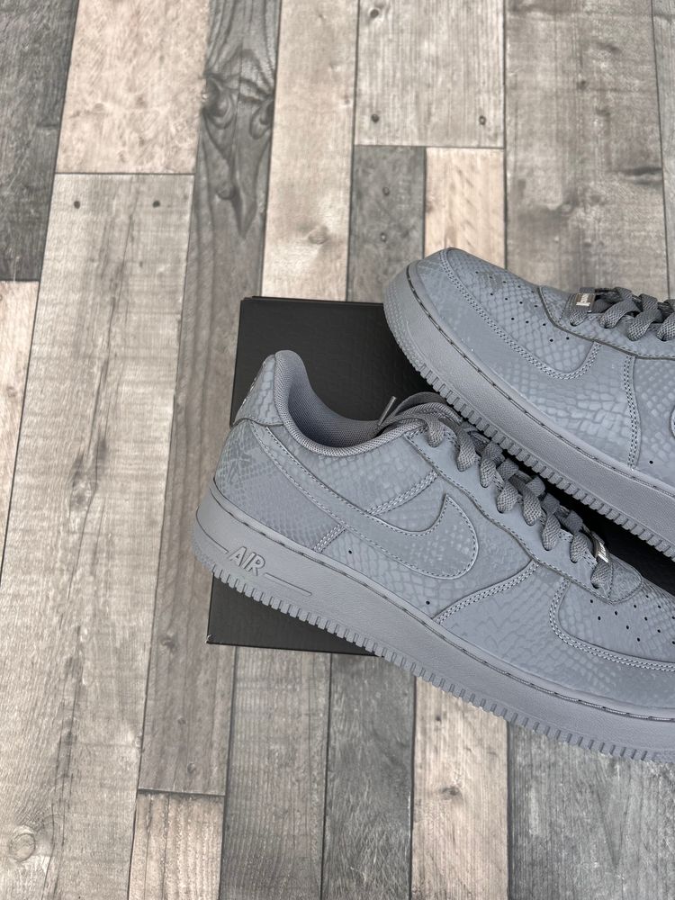 Nike Air Force 1 Low Trainers ‘KOBE Limited Edition Cool Grey’ - Size UK 9.5, 10, 11 imagen 5