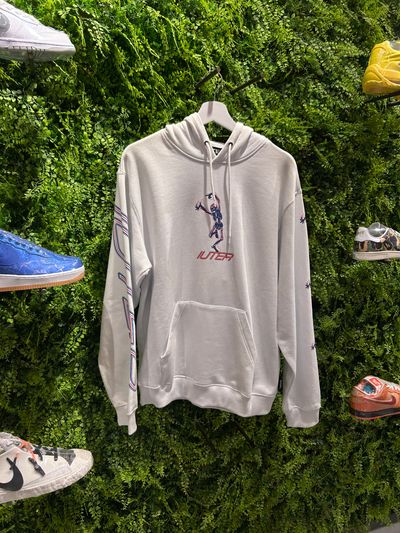 Iuter White Hoodie Graphic
