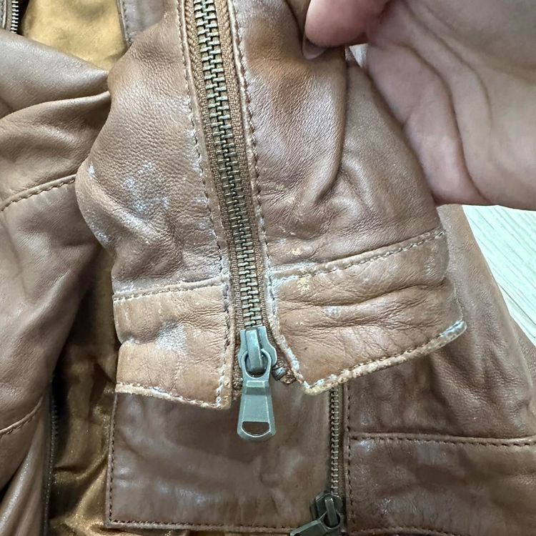 small brown biker jacket imagen 3