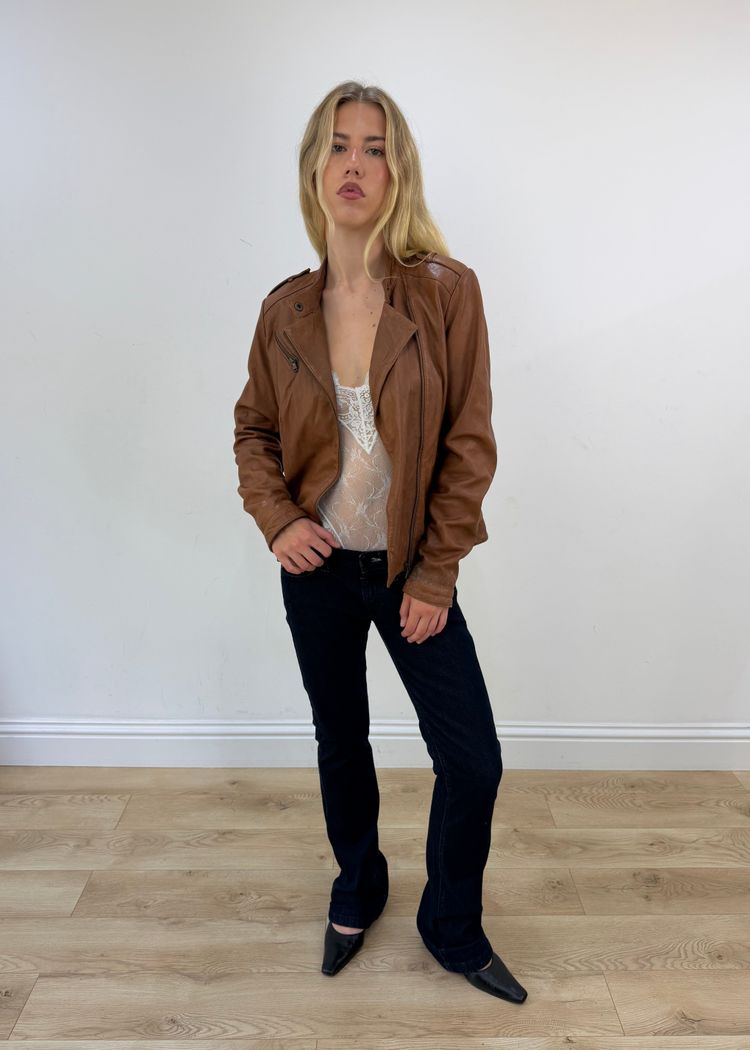 small brown biker jacket imagen 9