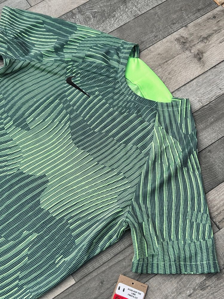 Nike Strike Dri-Fit All Over Print T-shirt ‘Playful Green’ - Size Large   5