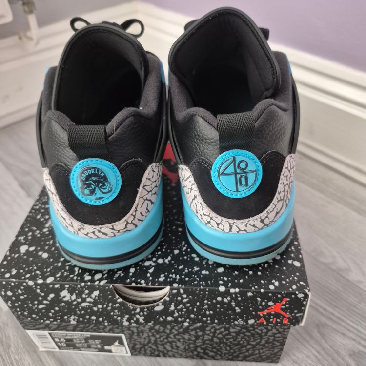 Jordan Sneakers image 3