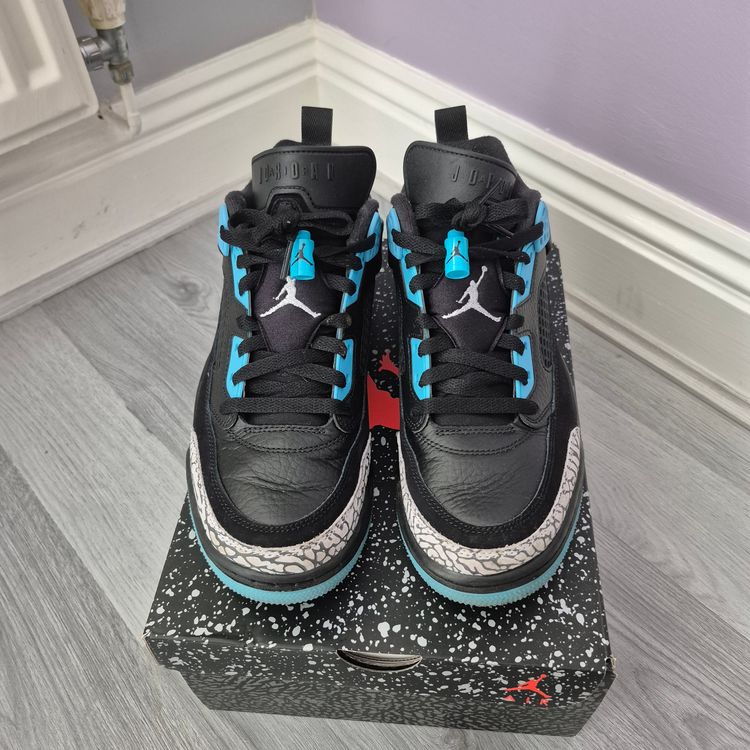 Jordan Sneakers image 2