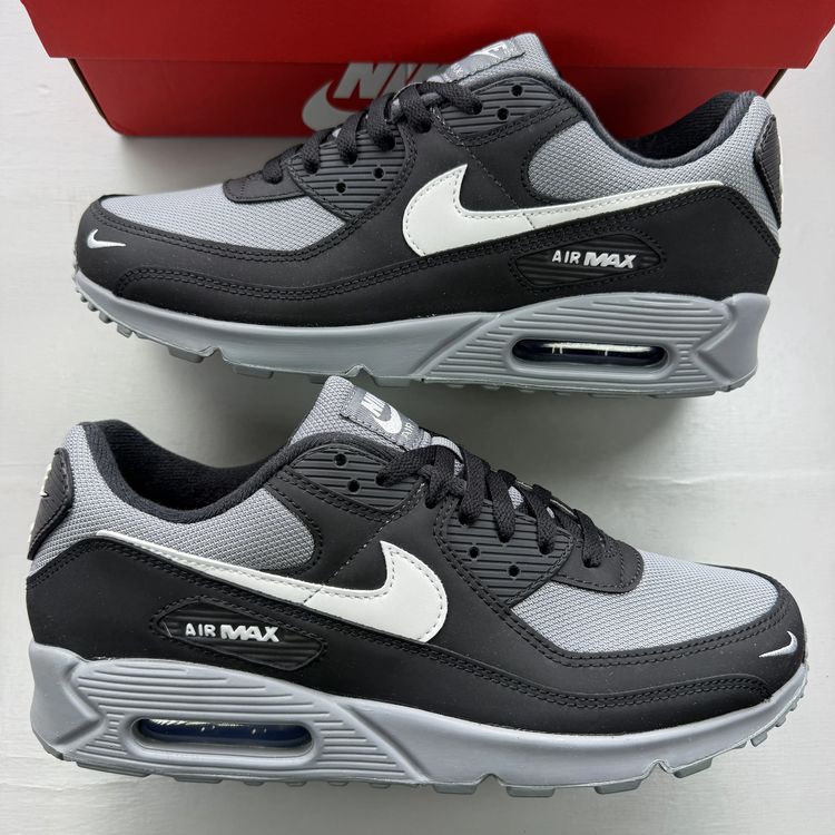 Nike Air Max 90 Size UK 10.5 Black Smoke Grey Men's Trainers IM5989-010 image 1