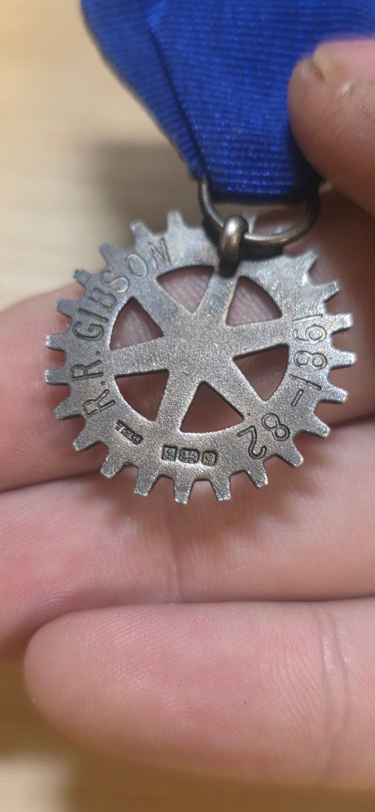 £30). 925  Sterling Silver fully hallmarked Rotary International Past President Medal image 7