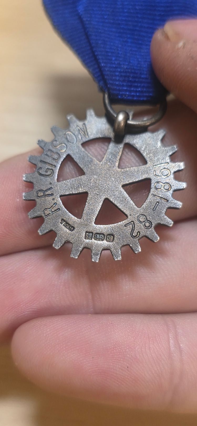 £30). 925  Sterling Silver fully hallmarked Rotary International Past President Medal image 8