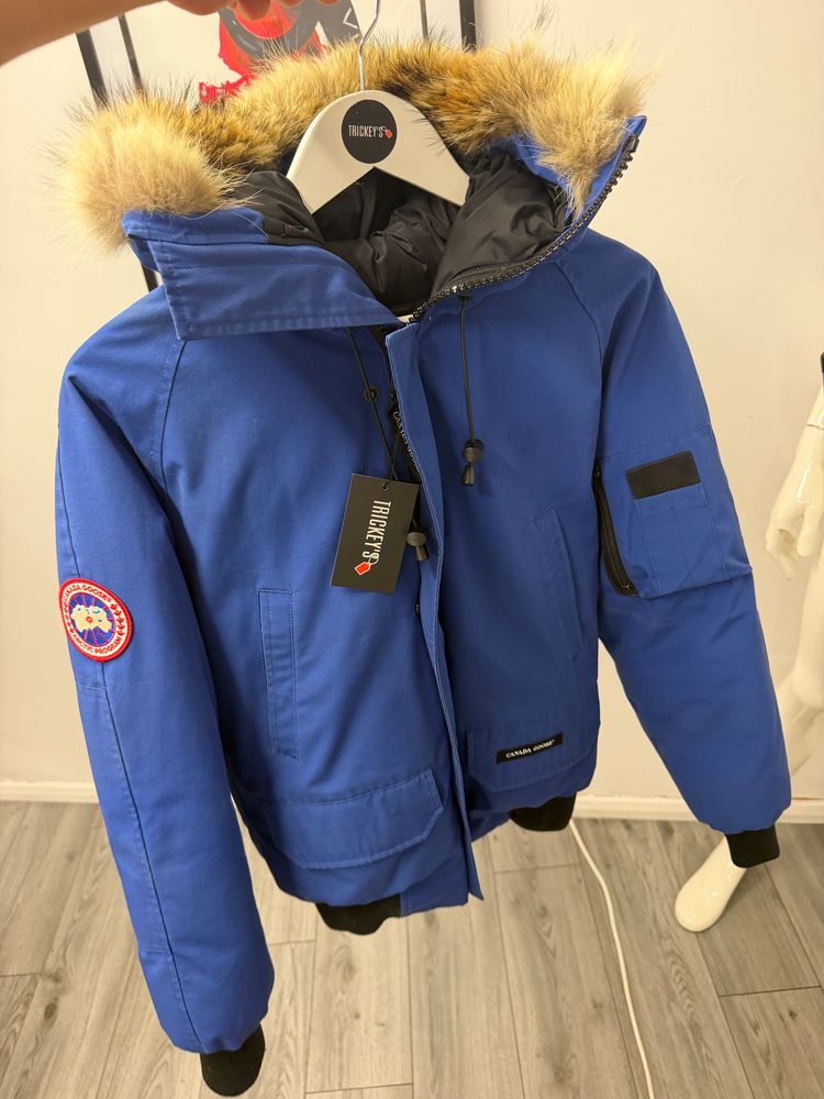 Canada Goose Blue Parka Jacket With Fur Hood obraz 1
