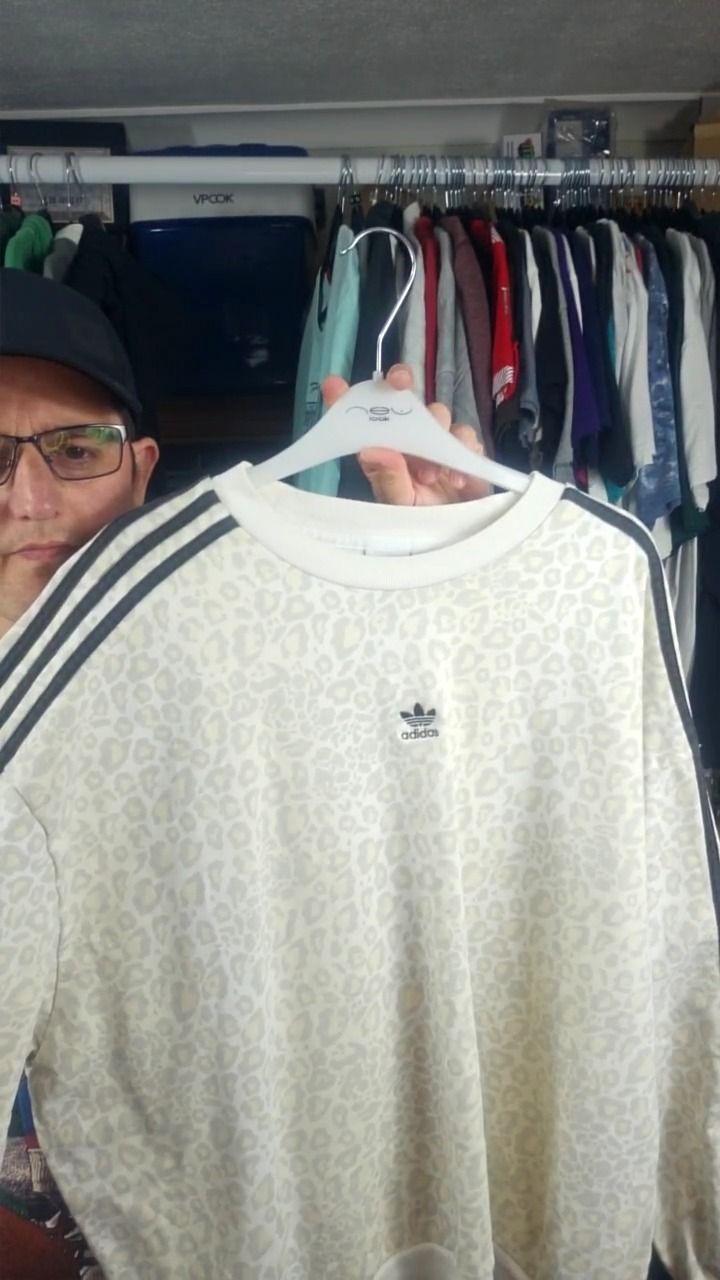 Adidas Originals 008 Adidas leopard print sweater UK14 imagen del producto