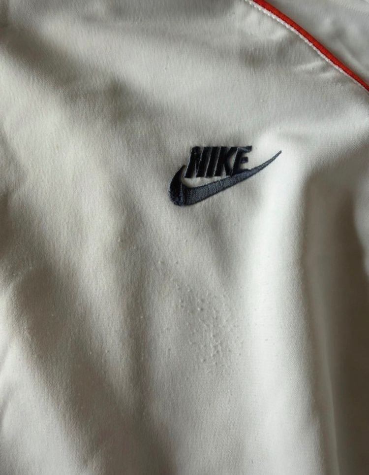 Nike White Zip-Up Jacket imagen 2