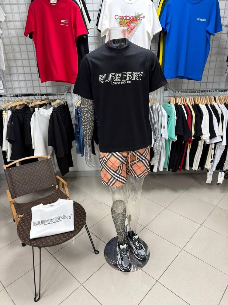 Burberry Black T-Shirt And Checkered Shorts Outfit image 1